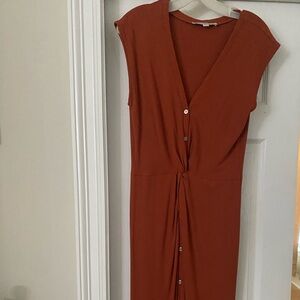 Ann Taylor Loft M dress with knot waist. Rust